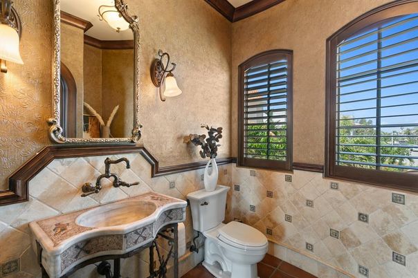 Bathroom, Interior