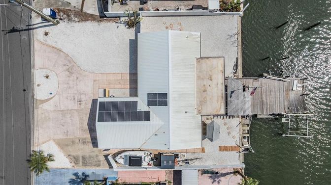 Exterior, Drone