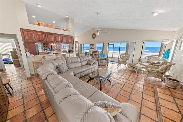 Interior, Kitchen, Living room, Recessed Lighting