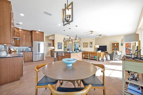 Dining room, Interior, Kitchen, Living room, Pendant Lights, Recessed Lighting, Stainless Steel Appliances