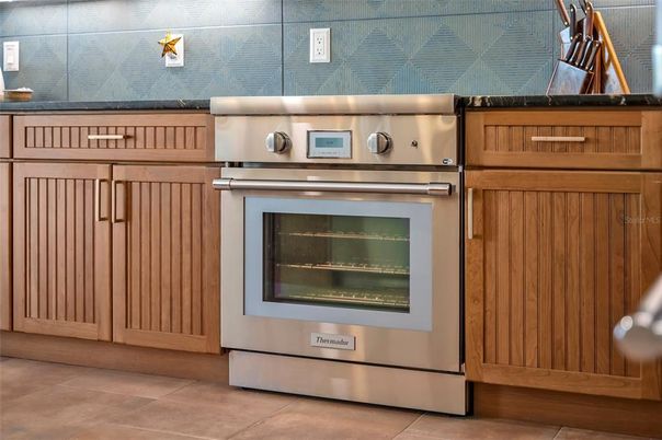 Interior, Kitchen, Stainless Steel Appliances