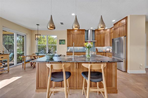Dining room, Interior, Kitchen, Pendant Lights, Recessed Lighting, Stainless Steel Appliances