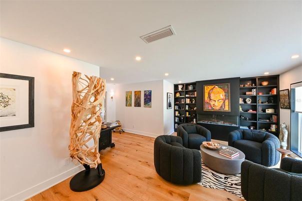 Interior, Living room, Recessed Lighting, Wood Texture Flooring