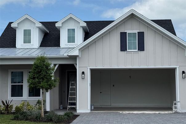 Attached, Exterior, Facade, Farmhouse