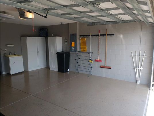 Garage, Interior