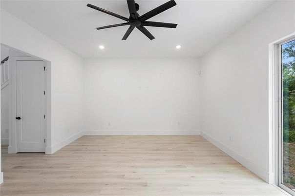Empty room, Interior, Recessed Lighting, Wood Texture Flooring