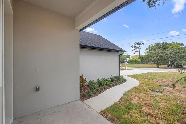 Backyard, Exterior