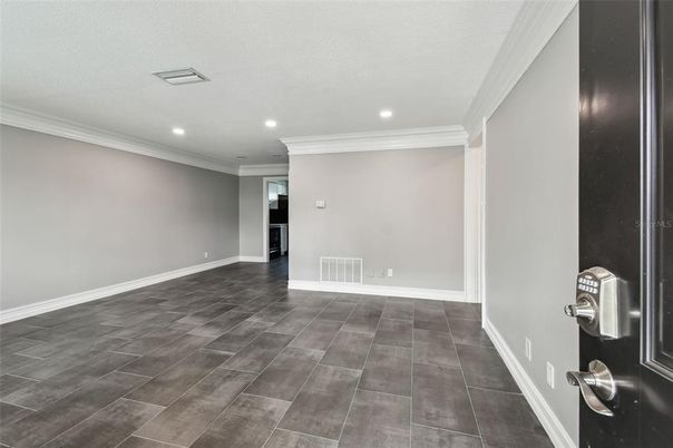Empty room, Interior, Recessed Lighting