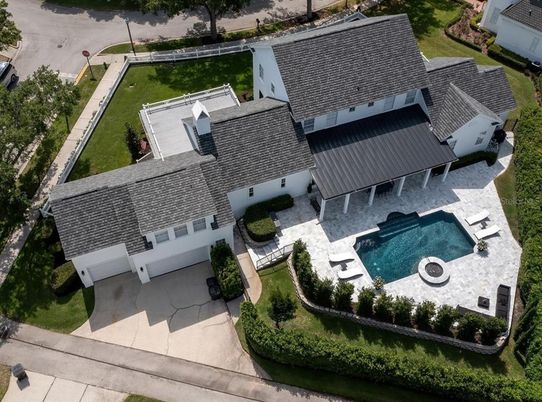 Exterior, Drone