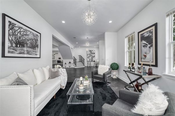 Chandelier, Dining room, Interior, Living room, Recessed Lighting, Wood Texture Flooring