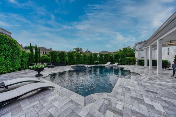 Exterior, Pool