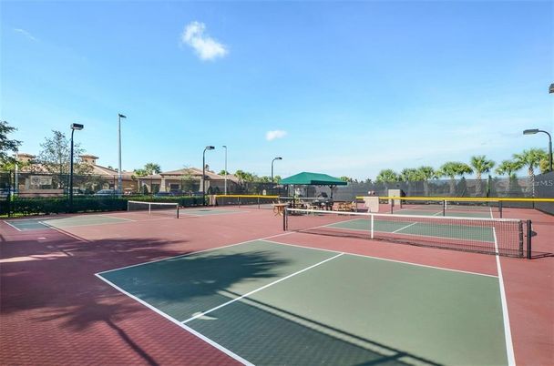 Exterior, Tennis Courts