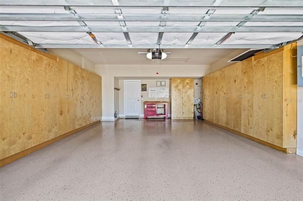 Garage, Interior