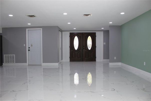 Empty room, Interior, Marble, Recessed Lighting