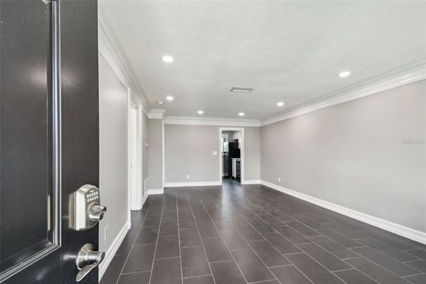 Empty room, Interior, Recessed Lighting