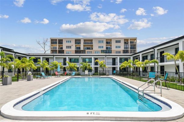 Exterior, Pool