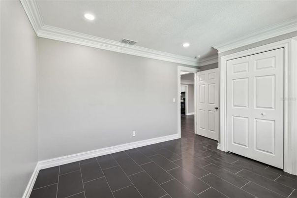 Empty room, Interior, Recessed Lighting