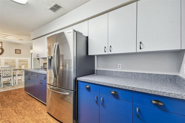 Dining room, Interior, Kitchen, Stainless Steel Appliances, Wood Texture Flooring