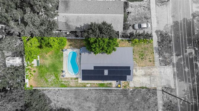 Exterior, Drone