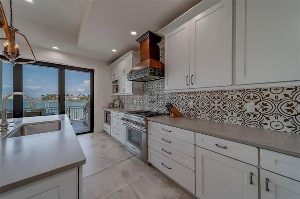 Interior, Kitchen, Pendant Lights, Recessed Lighting, Stainless Steel Appliances, Water