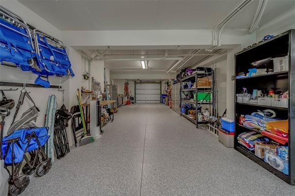 Garage, Interior