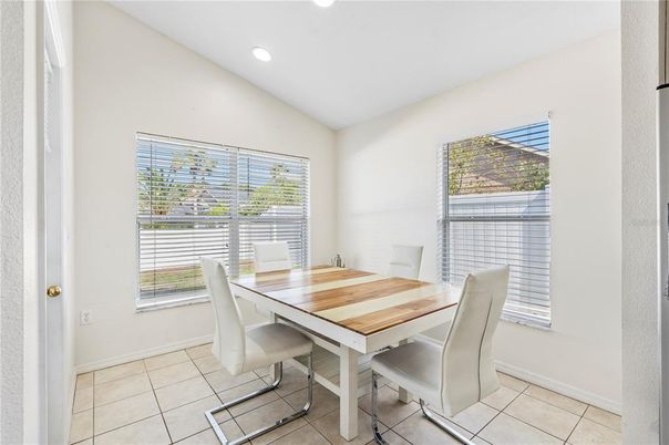 Dining room, Interior, Recessed Lighting