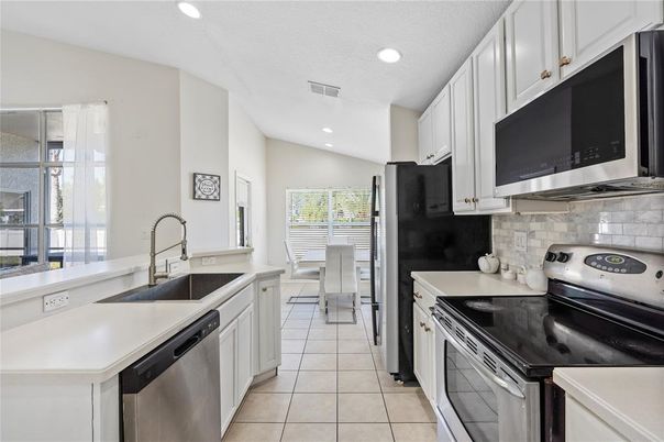 Dining room, Interior, Kitchen, Recessed Lighting, Stainless Steel Appliances