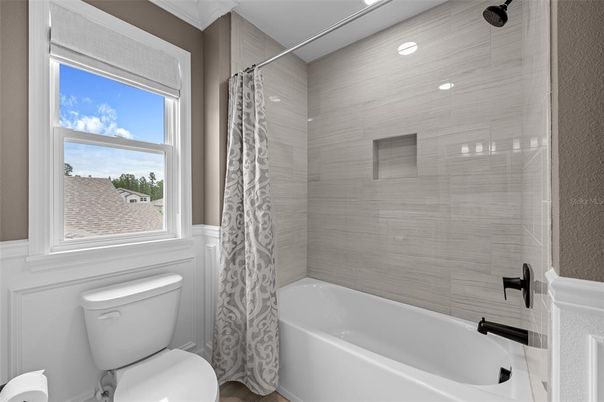 Bathroom, Interior, Recessed Lighting