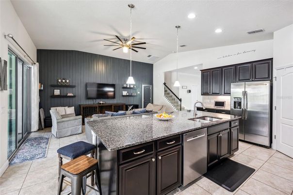 Interior, Kitchen, Living room, Pendant Lights, Recessed Lighting, Stainless Steel Appliances