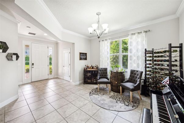 Chandelier, Interior, Piano, Wine Storage