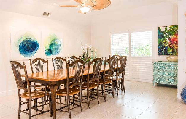 Dining room, Interior