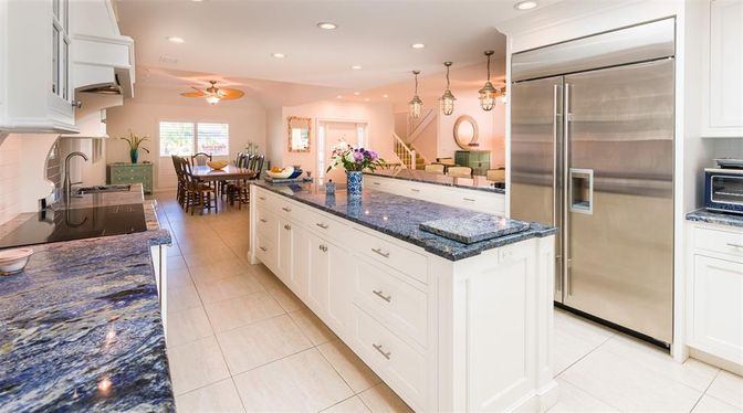 Dining room, Interior, Kitchen, Pendant Lights, Recessed Lighting, Stainless Steel Appliances