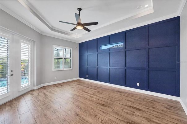 Empty room, Interior, Recessed Lighting, Wood Texture Flooring