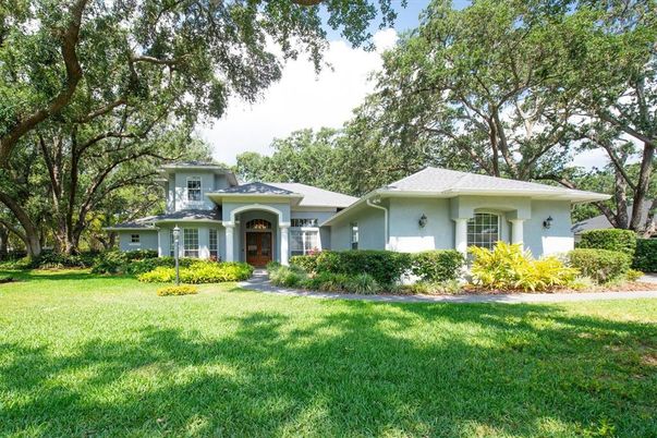 Backyard, Exterior, Facade, Ranch