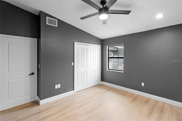 Empty room, Interior, Recessed Lighting, Wood Texture Flooring