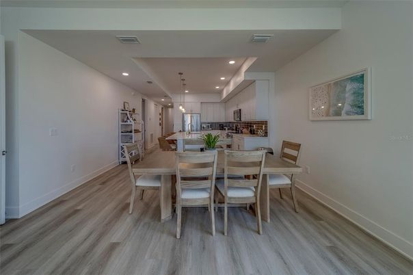Dining room, Interior, Kitchen, Pendant Lights, Recessed Lighting, Wood Texture Flooring