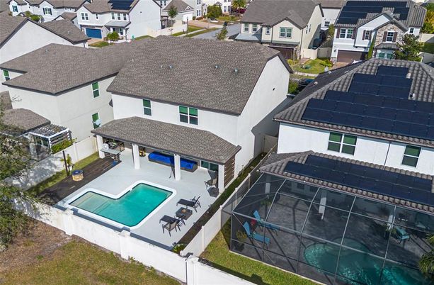 Exterior, Drone