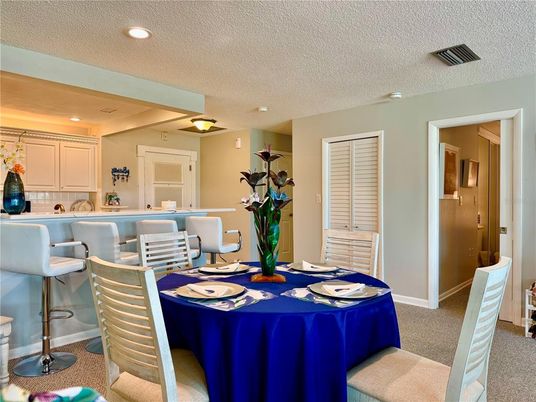 Dining room, Interior, Kitchen, Recessed Lighting