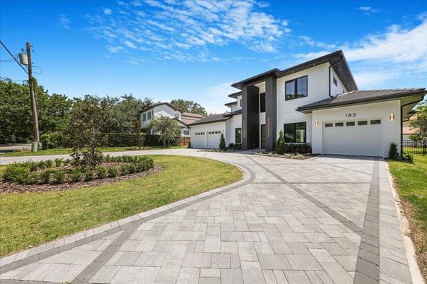 Attached, Backyard, Exterior, Facade, Modern