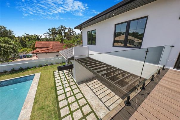 Exterior, Pool