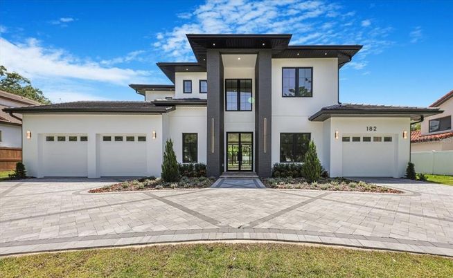 Attached, Exterior, Facade, Modern