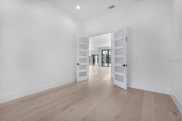 Empty room, Interior, Recessed Lighting, Wood Texture Flooring