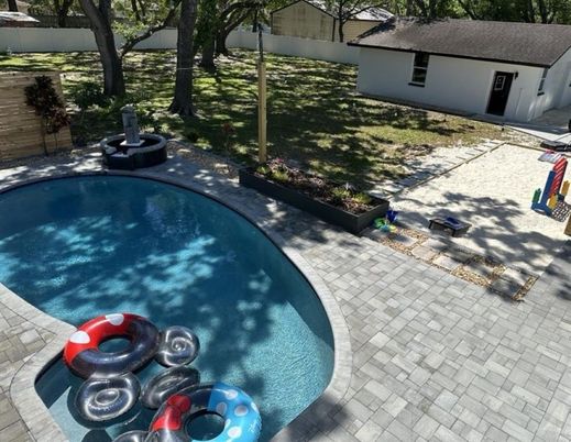 Exterior, Pool