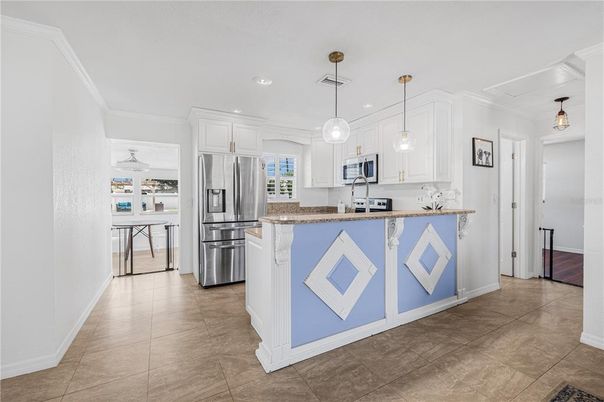 Interior, Kitchen, Pendant Lights, Recessed Lighting, Stainless Steel Appliances