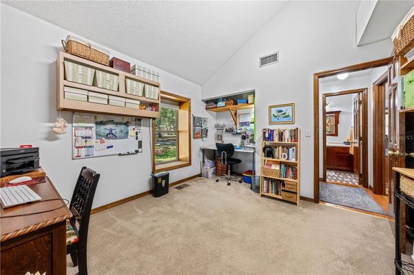 Home Office, Interior