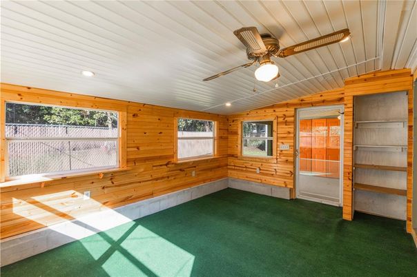 Empty room, Interior, Recessed Lighting, Wooden Walls