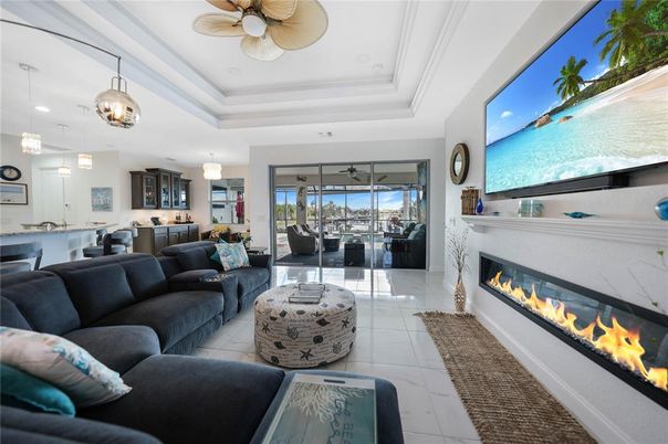 Fireplace, Interior, Living room, Pendant Lights, Recessed Lighting