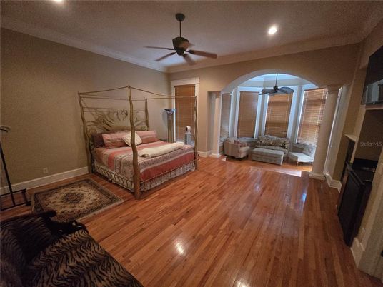 Bedroom, Interior, Recessed Lighting, Wood Texture Flooring