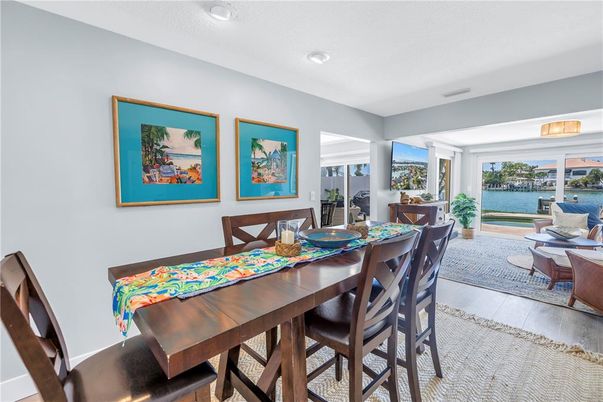 Dining room, Interior, Recessed Lighting, Water