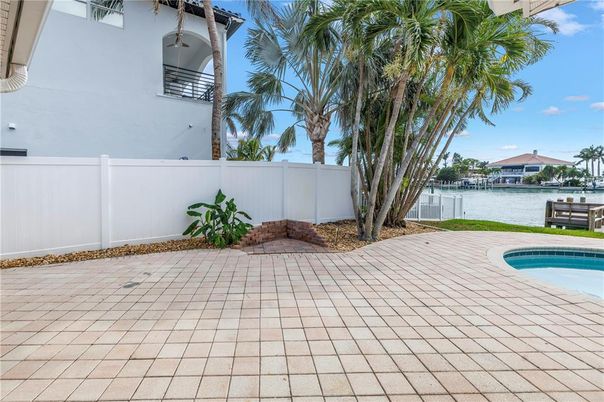 Exterior, Pool, Water